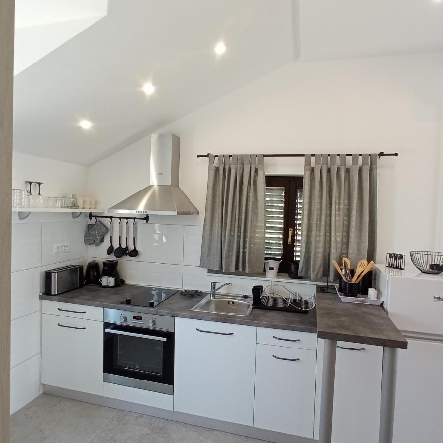 Apartments Lavanda - Free Parking And Grill Jezera Luaran gambar