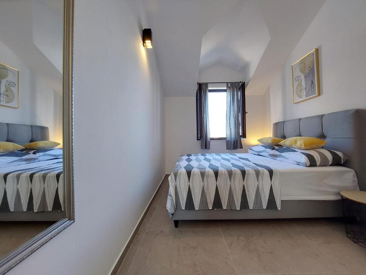 Apartments Lavanda - Free Parking And Grill Jezera Luaran gambar