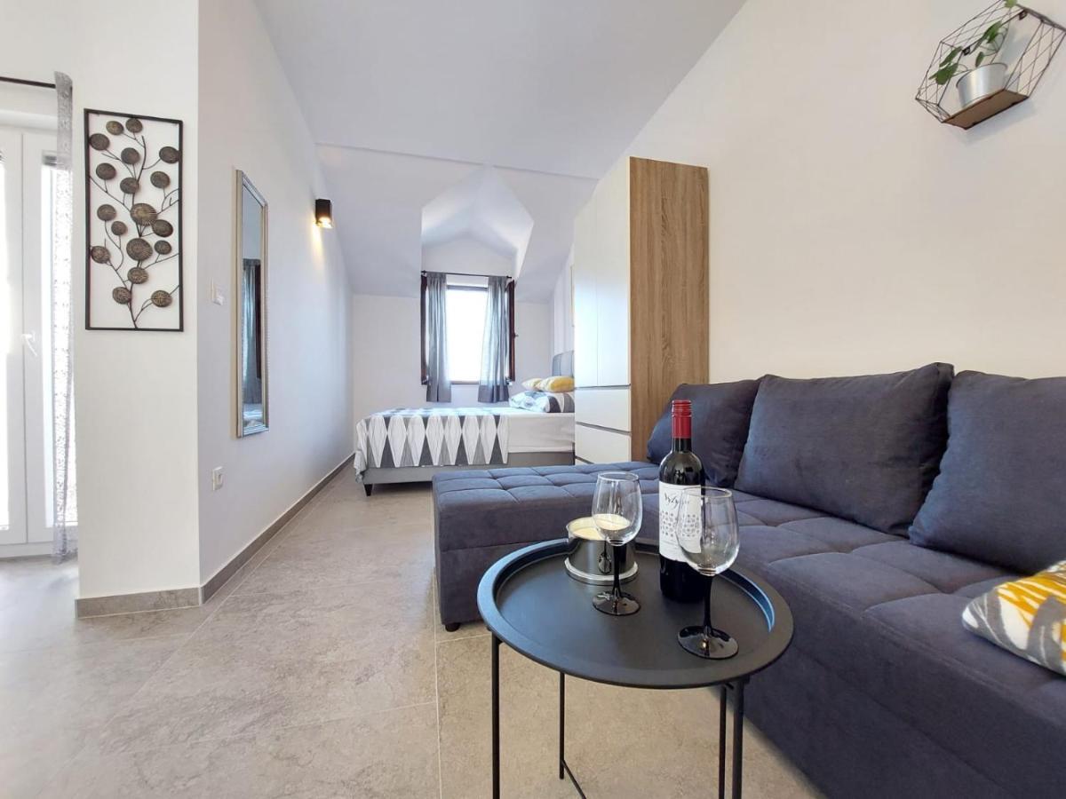 Apartments Lavanda - Free Parking And Grill Jezera Luaran gambar