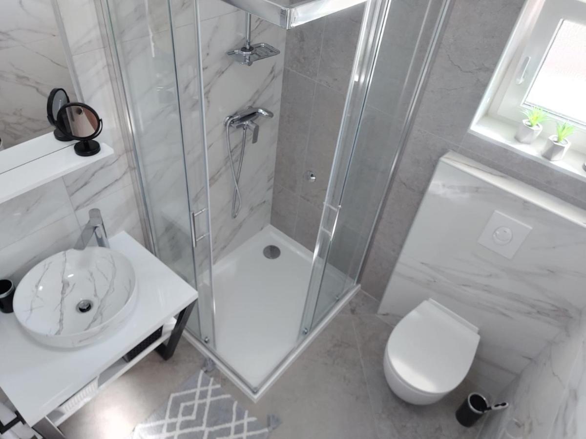 Apartments Lavanda - Free Parking And Grill Jezera Luaran gambar