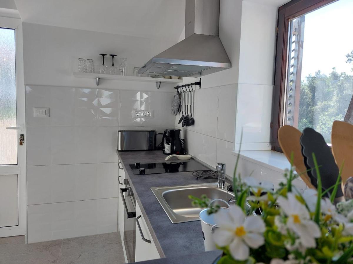 Apartments Lavanda - Free Parking And Grill Jezera Luaran gambar
