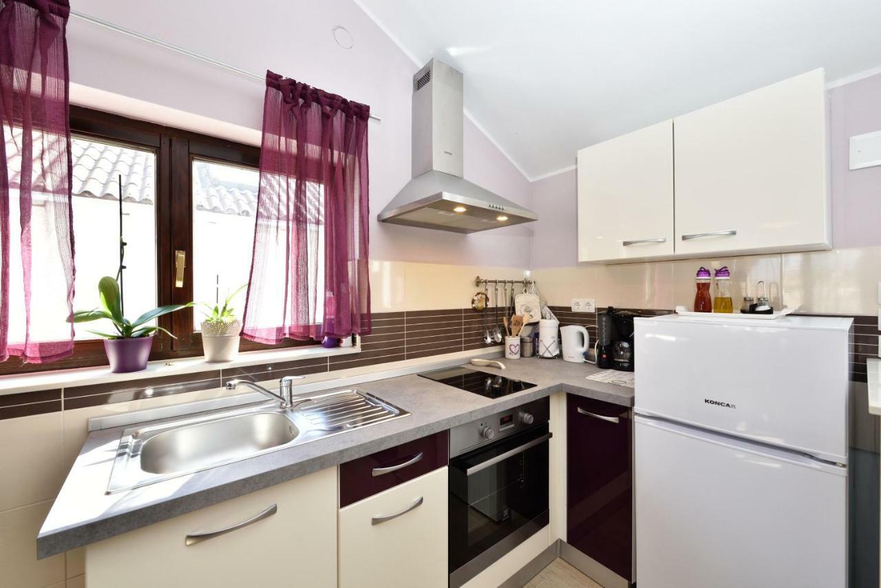 Apartments Lavanda - Free Parking And Grill Jezera Luaran gambar